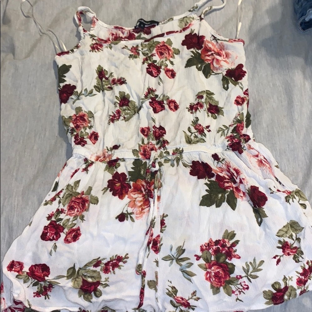 •ambiance• white floral romper
